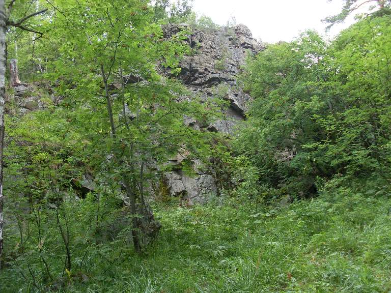 Азов-гора. Скалы для скалолазов.